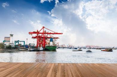 深圳国际货运在当前经济背景下的重要意义是什么？