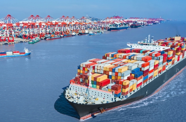 深圳这座充满活力的国际大都市中，货代行业如同一股不可小觑的力量