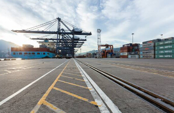 在货运旺季如何避免船公司“爆舱”“甩柜”