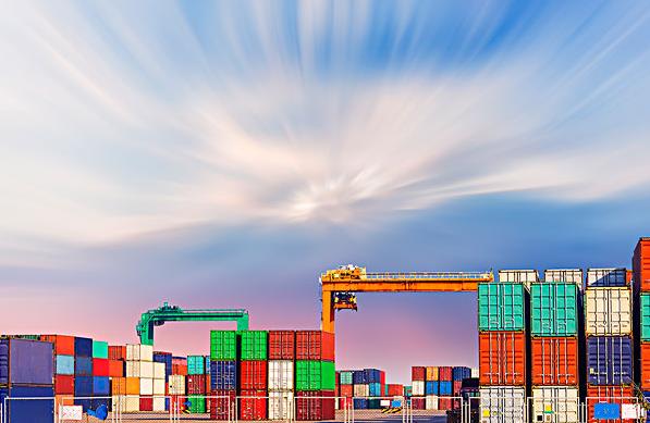 意大利海运物流的发展现状以及相关的优势和挑战是怎样的？